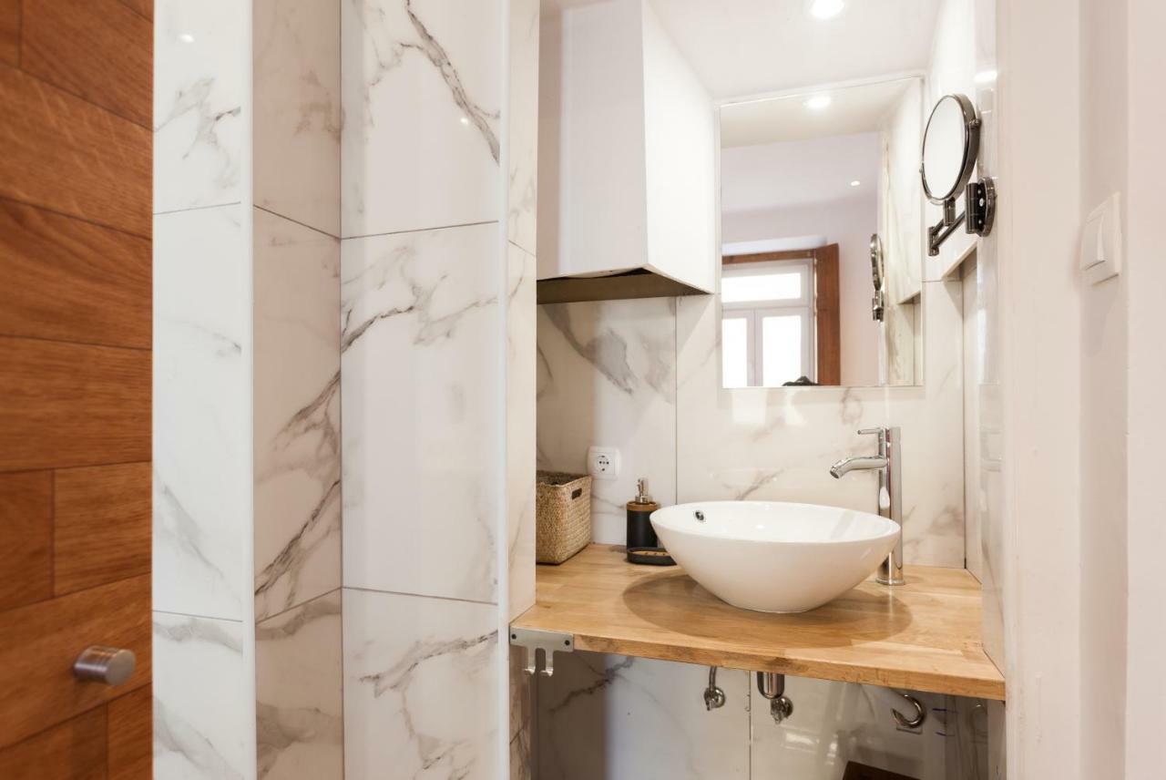 Rossio Vintage Two-Bedroom Apartment - By Lu Holidays Lisboa Exteriör bild